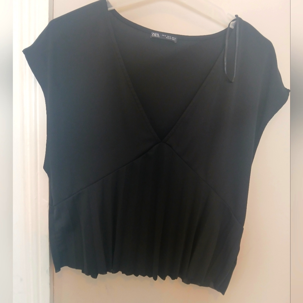 Zara Women's Black Pleated Top